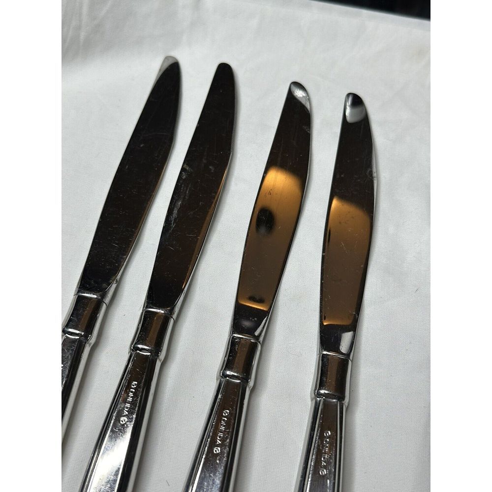 Oneida Act 1 I (4) Dinner Knives Glossy Flatware Knife - Picture 9 of 9